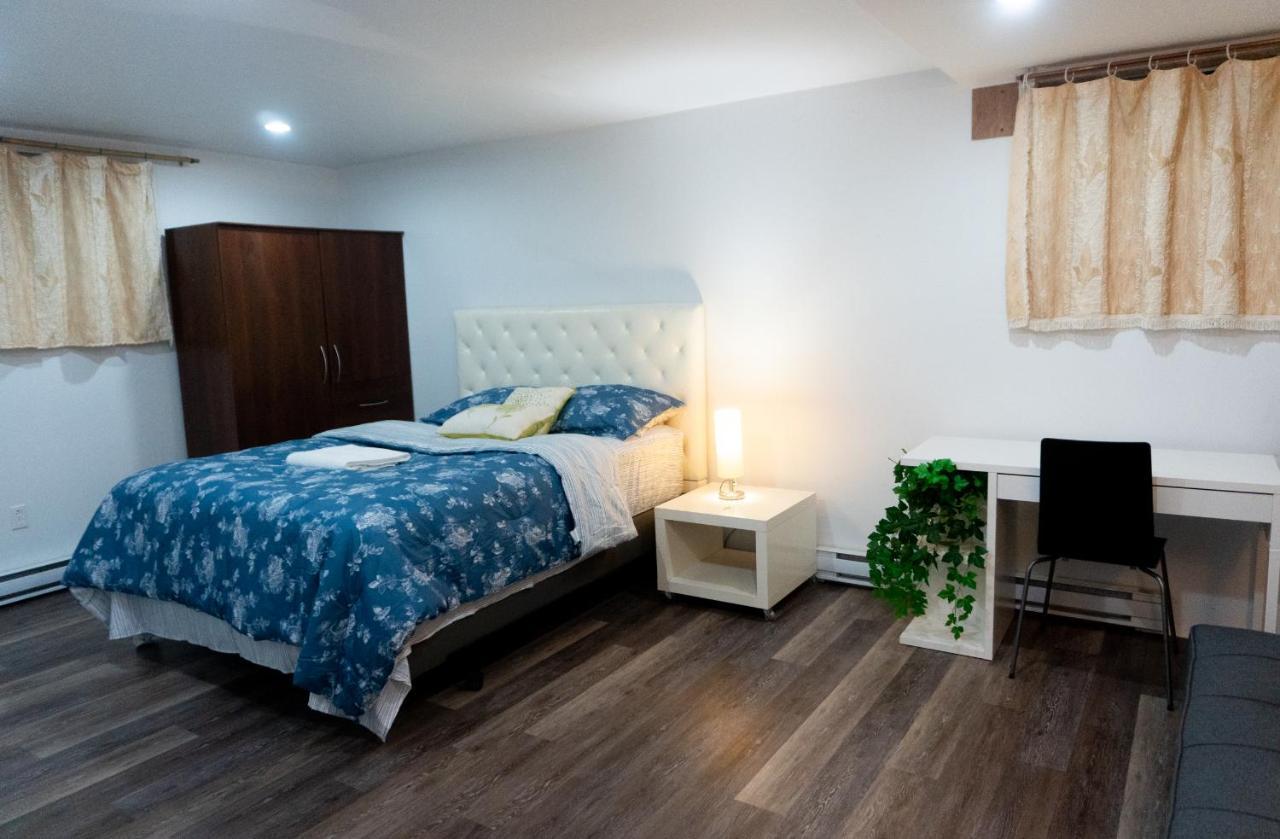 Newly Renovated Studio, Separate Entrance Montreal Luaran gambar